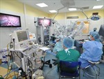 Khánh thành Trung tâm ứng dụng robot trong phẫu thuật nội soi 