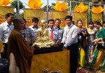 Lễ thếp vàng pho tượng Phật hoàng Trần Nhân Tông
